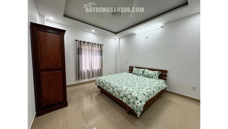 Bán nhà 2,5 tầng đường Nguyễn Huy Lượng - Gần biển